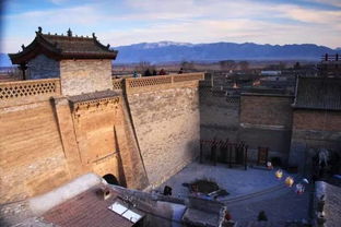 探索‘城墙不能倒阵容’的战略深意：如何构建坚不可摧的团队和防线