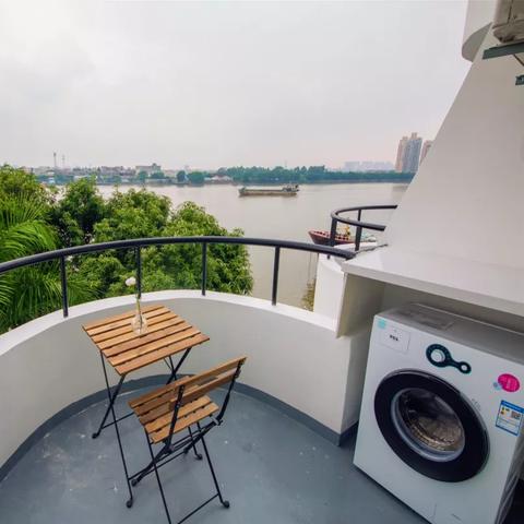 (《爱情公寓》二,免费播放)爱情公寓二高清免费播放下载，尽在指尖，轻松享受精彩内容