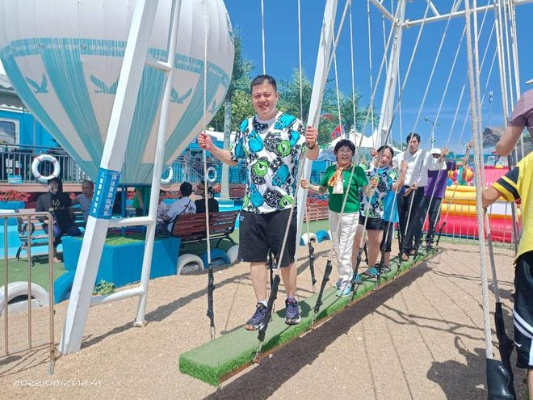 樱桃湾之夏仍旧热闹不减，旅游休闲新体验：运动设施、海滨party还能玩吗？