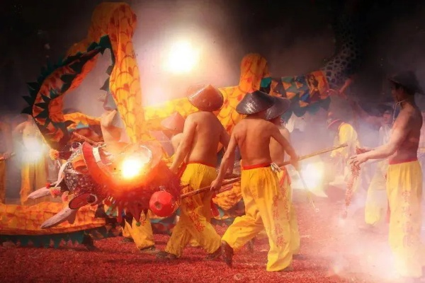 激情龙翔火龙下载：激情火爆，畅快淋漓，体验无与伦比的乐趣！